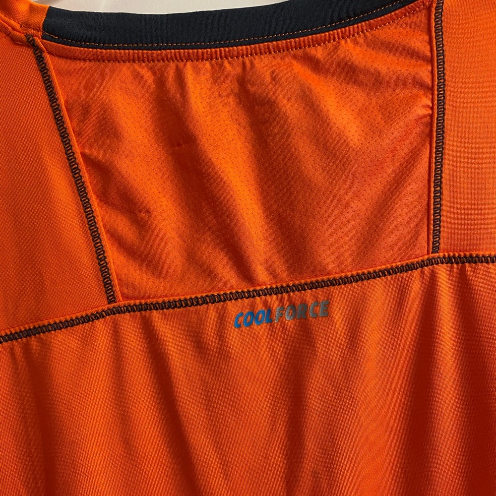 Exercise shirt - Picture 4 of 5